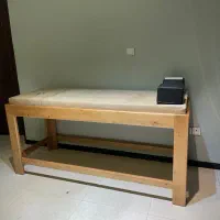 آیینه کنسول تخت میز ناخن سرشور صندلی میکاپ|آرایشگاه و سالنهای زیبایی|قائمشهر, |دیوار