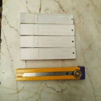کاتر به همراه چهار بسته تیغ