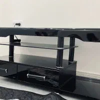 میز تلویزیون شیشه ای