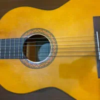 گیتار یاماها c70