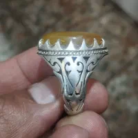 انگشتر عقیق زرد