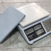 ترازوی ۳۰ کیلویی رومیزی و قطعه شمار