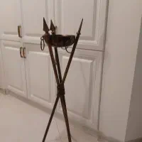 گلدان پایه دار