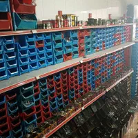 پیچ و مهره  موجودی انبار یکجا بفروش میزسه|عمده‌فروشی|تبریز, |دیوار