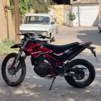 موتورسیکلت200  t4