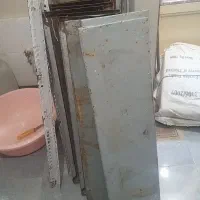 قفسه طبقه آهنی