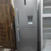 دو عدد یخچال فریزر فروش تکی است