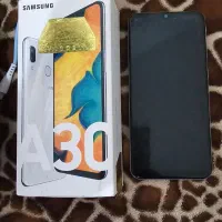 سامسونگ Galaxy A30 با حافظهٔ ۶۴ گیگابایت