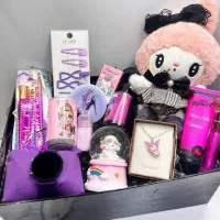 هدیه و کادو و دسته گل و باکس برای روز دختر