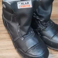 کفش کار حرفه‌ای