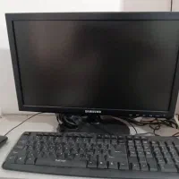 کامپیوتر کامل، با اسپیکر و کارت گرافیک مجزا