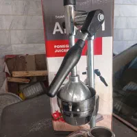 آب انار گیری