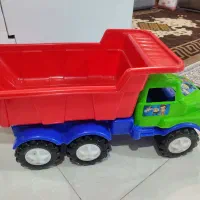 کامیون اسباب بازی