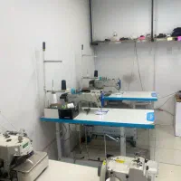 خیاط راسته دوز در تعمیراتی لباس فقط خانم