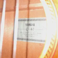 گیتار یاماها c40|گیتار، بیس، امپلیفایر|رشت, پستک|دیوار