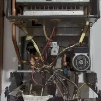 تعمیرات انجام میشود|آبگرمکن، پکیج، شوفاژ|تهران, هفده شهریور|دیوار