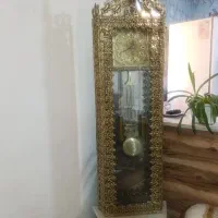 ساعت وآیینه کنسول