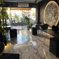 باریستا خانم نیروی خانم اموزش حینه کار