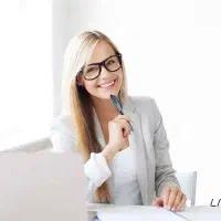 استخدام منشی و مسئول دفتر مدیر عامل|استخدام اداری و مدیریت|مشهد, احمدآباد|دیوار