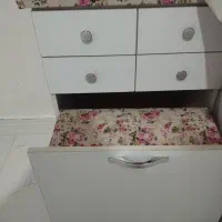 میز اتو و صندلی