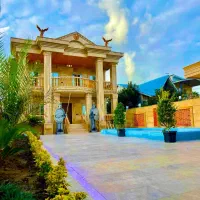 کاخ ویلا با استخر چهارفصل ۴۰۰ متری سنددار|فروش خانه و ویلا|گلوگاه, |دیوار