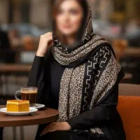 کلکسیون شال|لباس|میانه, |دیوار