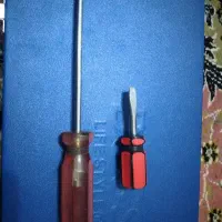 تعدادی آچار نو و چراغ کامیون فروش فوری