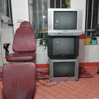 سه عددتلوزیون وصندلی ارایشگاه