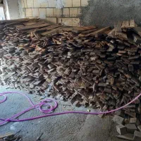 کارگر ساده و نجار جهت کار در چوب فروشی