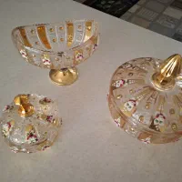 فروش شکلات و گز خوری