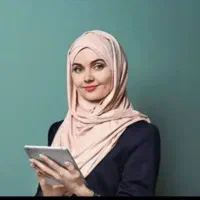 خانم خونه با گوشی پل در بیار