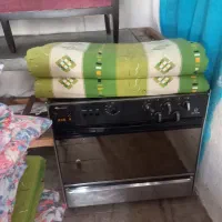 تشک نو|تشک تختخواب|صحنه, |دیوار