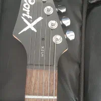 گیتار الکتریک کورت چپ|گیتار، بیس، امپلیفایر|رباط‌کریم, رباط‌کریم|دیوار