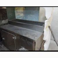 وسایل ساندویچی به فروش می رسد.