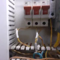 برقکار ساختمان وصنعتی|خدمات پیشه و مهارت|شوش, |دیوار