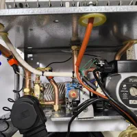 نصب و تعمیر پکیج و آبگرمکن و کولرگازی|خدمات پیشه و مهارت|فلاورجان, |دیوار