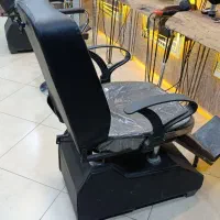 صندلی ارایشگاه|آرایشگاه و سالن‌های زیبایی|فولادشهر, B4|دیوار