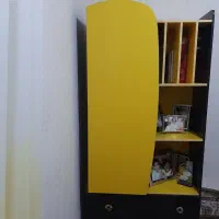 میز کامپیوتر.  کمد نوجوان