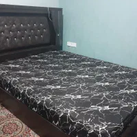 فروش تخت دو نفره .درآور با آینه .پاتختی ..در حد نو