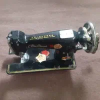 چرخ خیاطی قدیمی