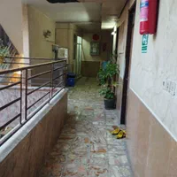 مهمانپذیر دوستاره جنب حرم شاهچراغ|اجارهٔ کوتاه‌مدت آپارتمان و سوئیت|شیراز, سیاه سنگ|دیوار