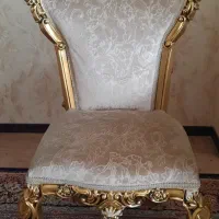 مبلمان و جلو مبلی