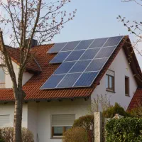 پنل خورشیدی ( شهر رشت)