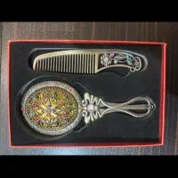 اینه وشانه نگین دار نو