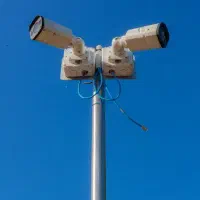 نصب دوربین مداربسته اصلی...نصب دزدگیر|خدمات پیشه و مهارت|یزد, |دیوار