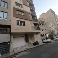 ۹۵ متر سعادت آباد بهمراه ۵۰ متر حیاط اختصاصی