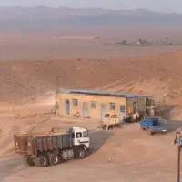 سرایدار ونگهبان در کارخانه