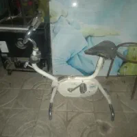 دوچرخه ثابت ورزشی