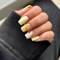 خدمات حرفه ای ناخن با هزینه مواد