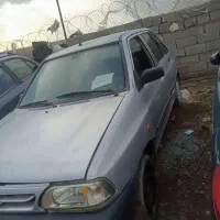 پراید نقره‌ای مدل ۸۶